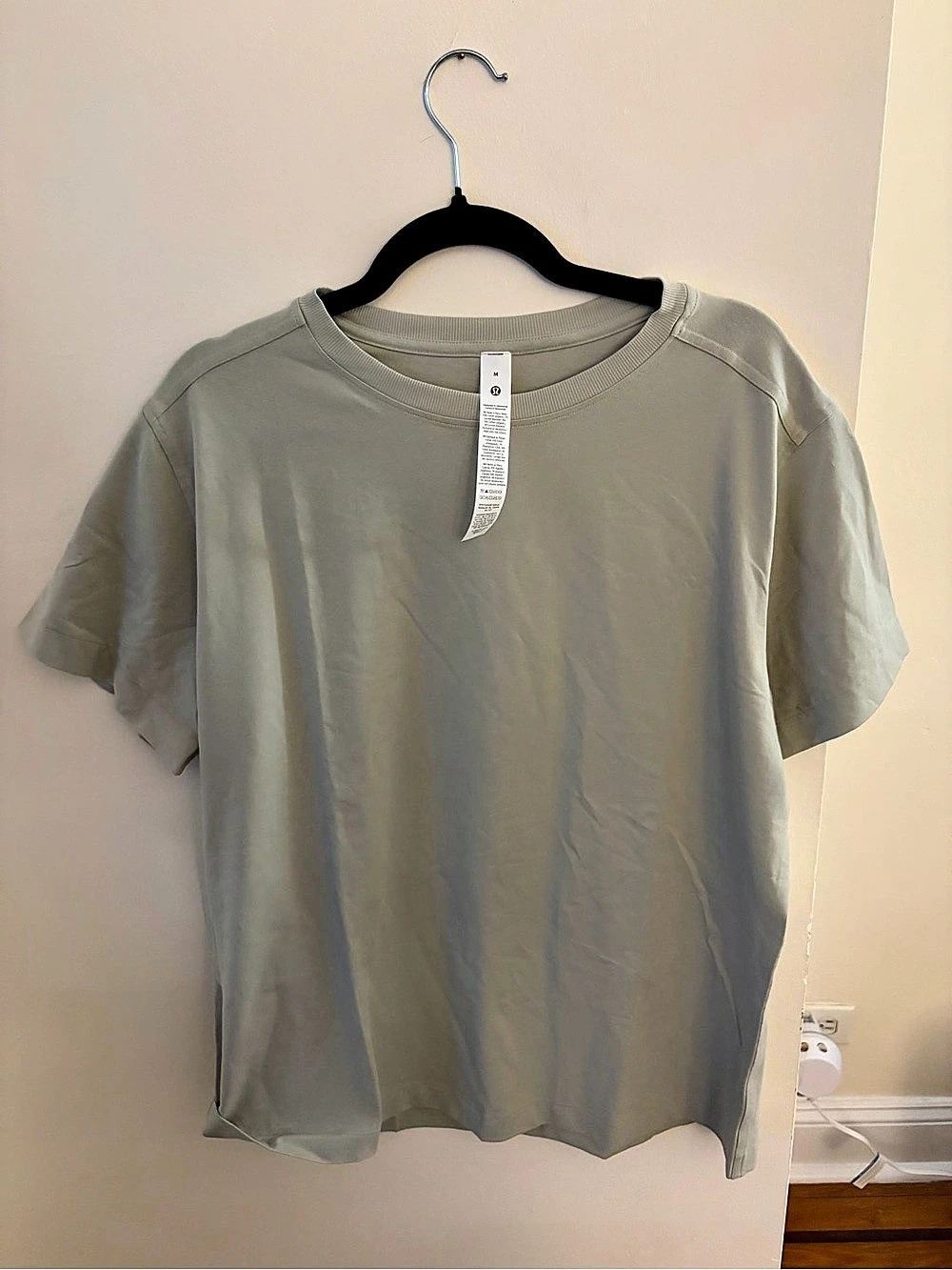 All Yours Organic Cotton T-Shirt Organic Cotton Tee in Green Size Medium NWT